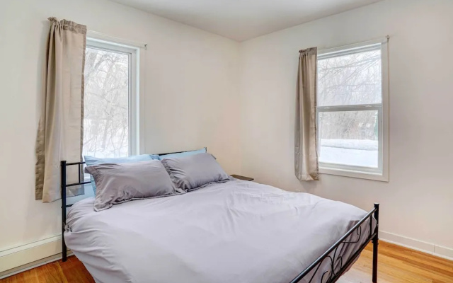 photo 5 of Hopkins Vacation Rental ~ 12 Mi to Minneapolis