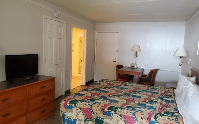 photo 3 of Horizon Inn & Suites