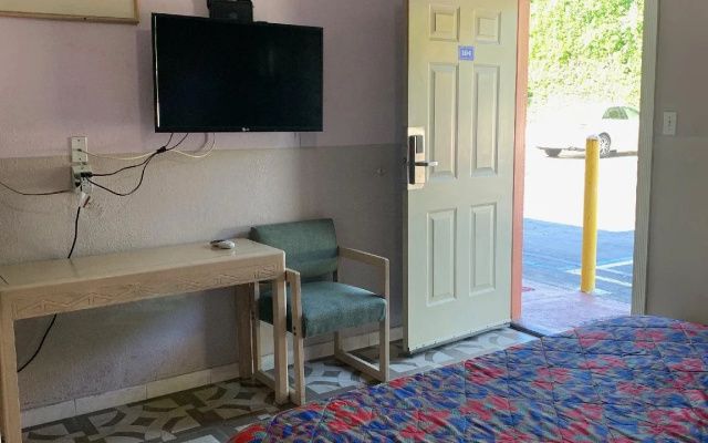 photo 3 of Horizon Inn Motel