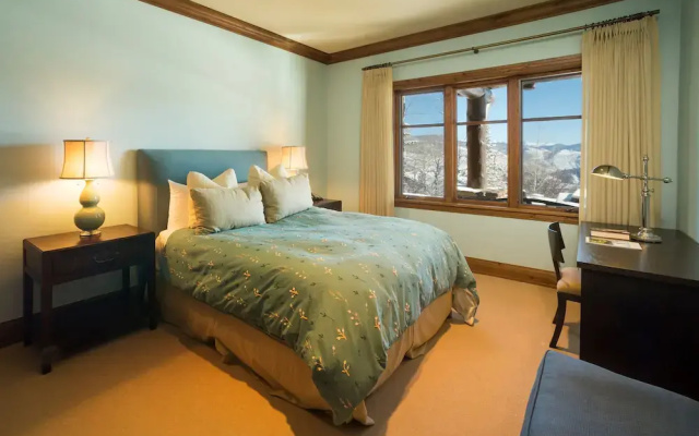 photo 3 of Horizon Pass Lodge