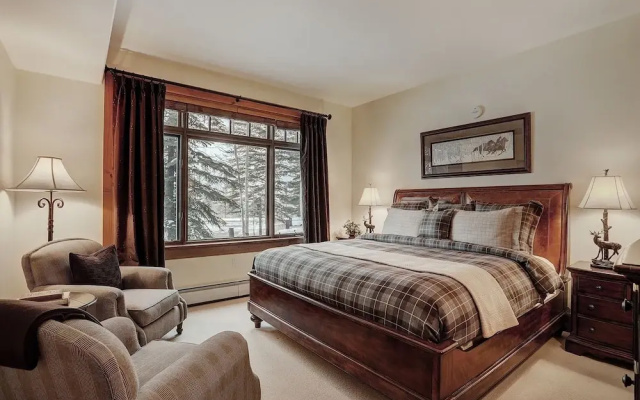 photo 3 of 1br Ski In/ski Out Location At The Top Of Bachelor Gulch! 1 Bedroom Condo by RedAwning