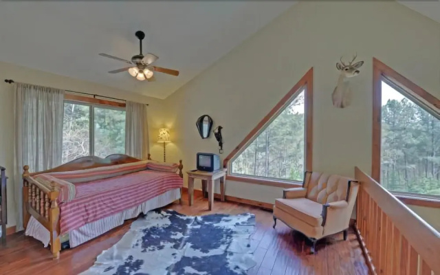 photo 3 of Horse Collar Lodge- Ducktown Tn