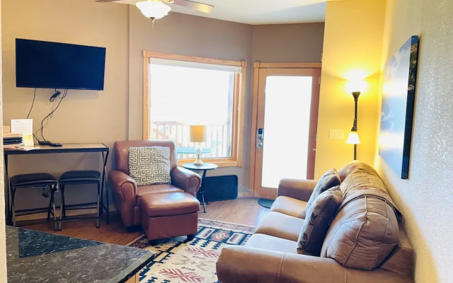 photo 3 of Horsetooth Peak 26C 1 Bedroom Condo by RedAwning