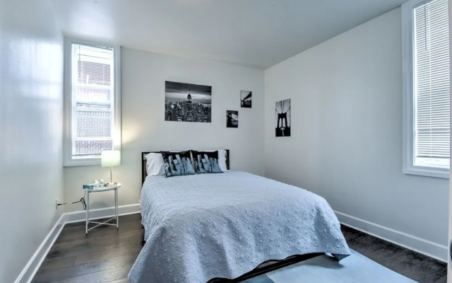 photo 3 of Hosteeva Capitol Hill Condos