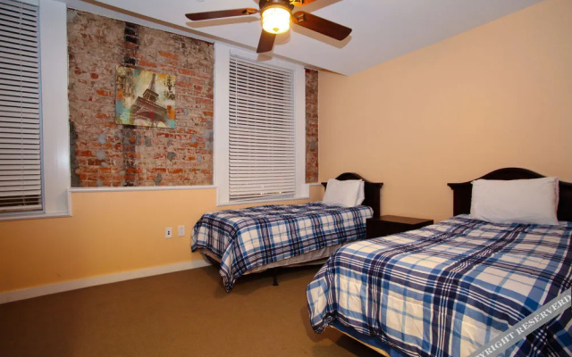 photo 2 of Hosteeva French Quarter Luxury Condo