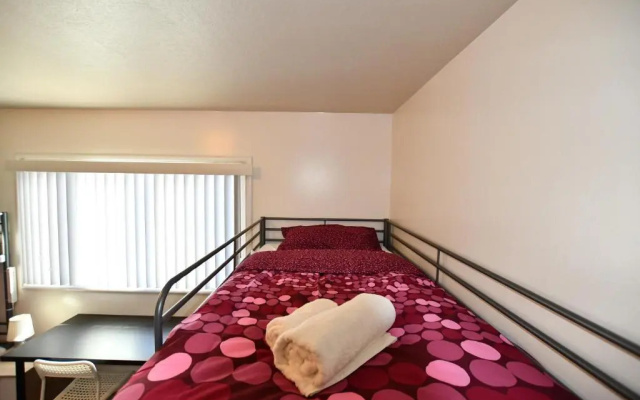 photo 4 of Hostel Style Shared Room