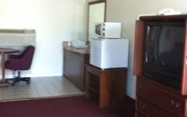 photo 4 of Castle Inn