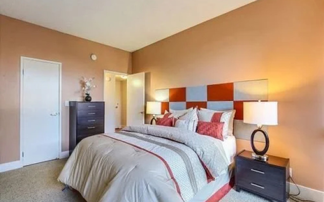 photo 4 of Hot Downtown1 Br apts in Palo Alto by RedAwning
