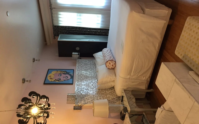 photo 3 of Hotel 1110 - Adults Only