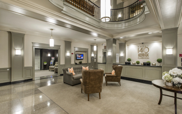 photo 2 of Hotel 140