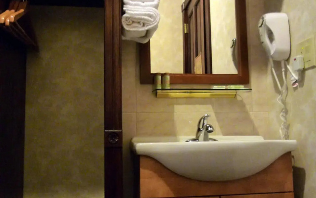 photo 5 of Hotel 17