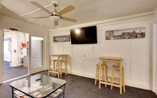 photo 3 of Hotel Ikon