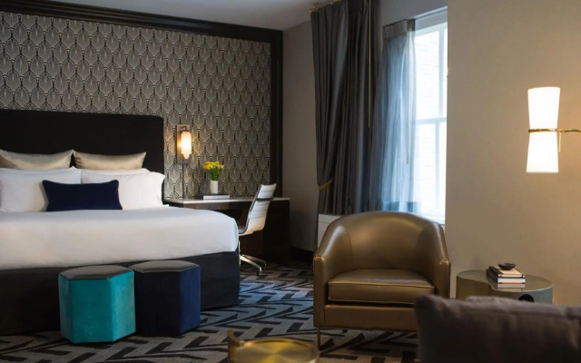 photo 4 of The Allegro Royal Sonesta Hotel Chicago Loop