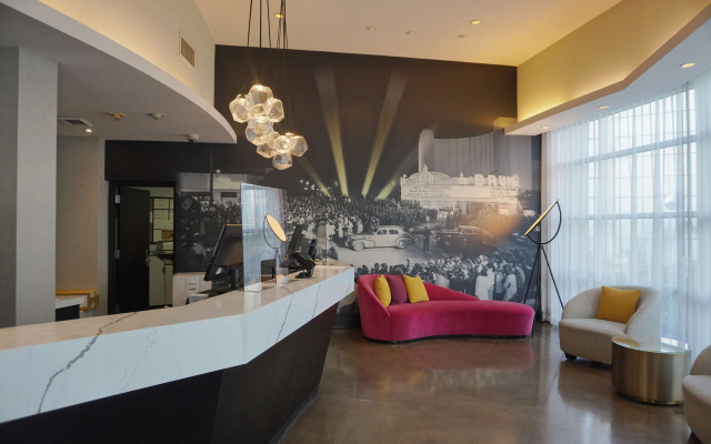 photo 2 of Hotel Angeleno