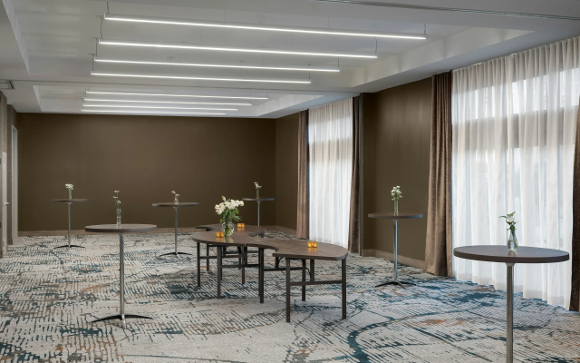 photo 4 of Hotel Avail Rogers, Tapestry Collection By Hilton