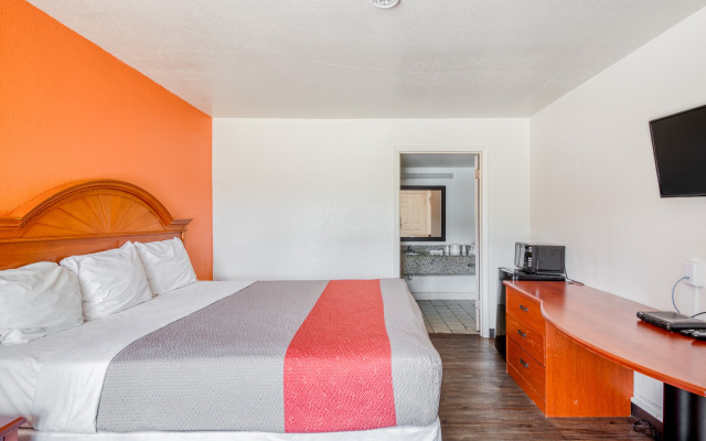 photo 4 of OYO Hotel Baton Rouge East I-12