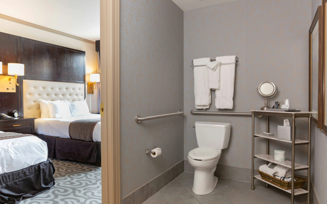 photo 4 of Hotel Blackhawk, Autograph Collection