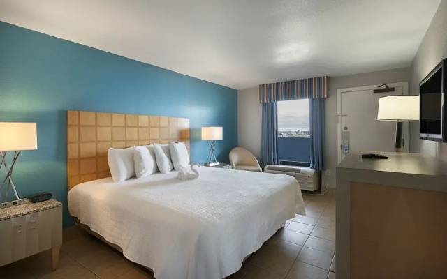 photo 4 of Hotel Blue by Diamond Resorts
