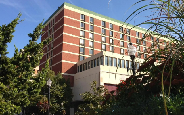 photo 4 of Holiday Inn Lancaster