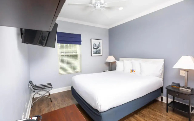 photo 5 of Hotel Chicago West Loop, SureStay Collection by Best Western