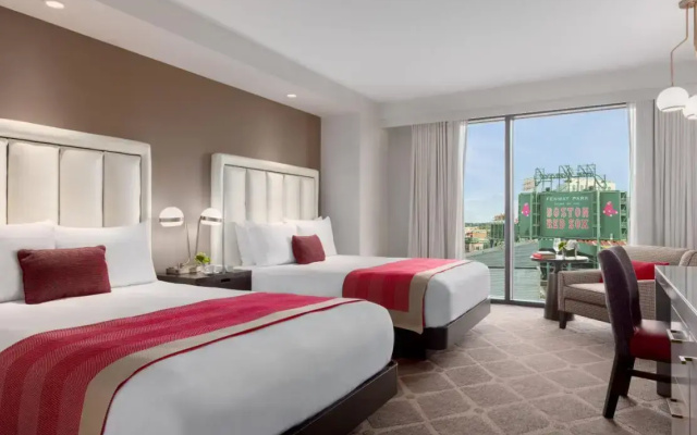 photo 2 of Hotel Commonwealth