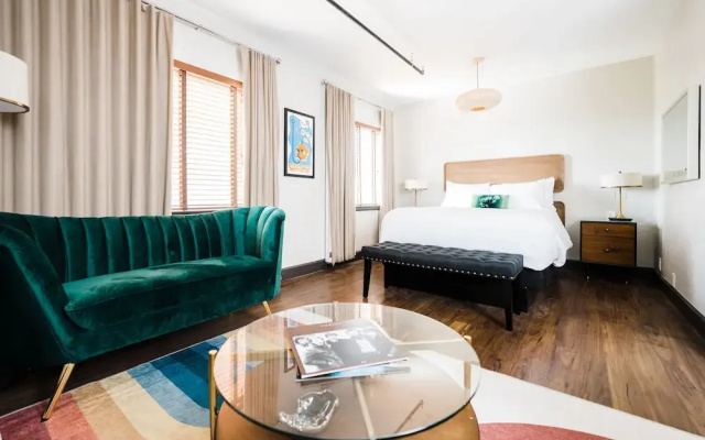 photo 3 of Hotel Crocodile & Crocodile Music Venue