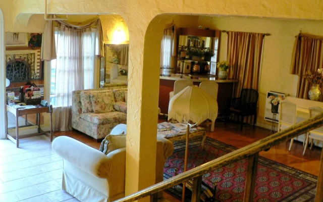 photo 4 of Hotel del Flores