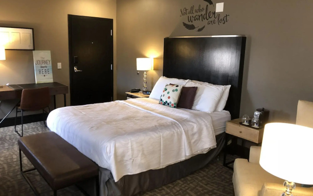 photo 3 of Hotel Del Sol, Boutique Phoenix Airport