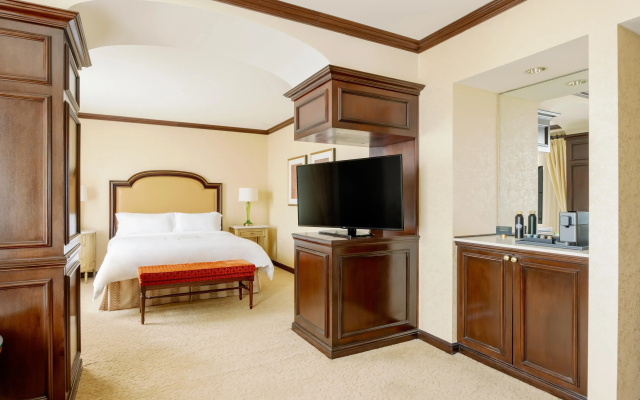 photo 5 of Hotel Du Pont