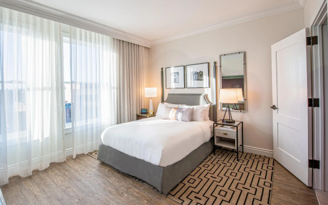 photo 4 of Hotel E