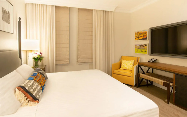 photo 5 of Hotel E