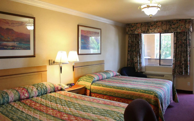 photo 3 of Signature Inn San Jose