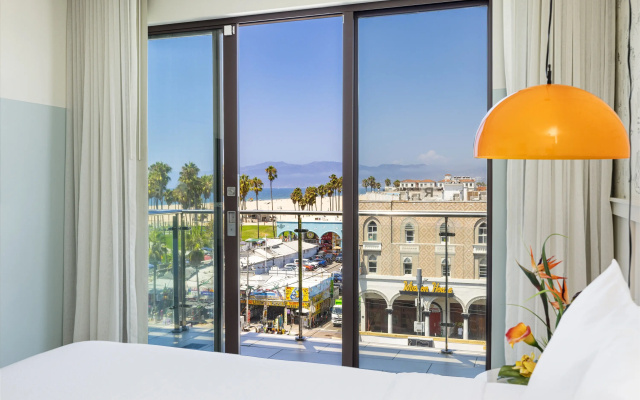 photo 4 of Erwin Venice Beach Hotel