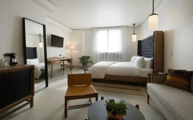 photo 4 of Hotel G