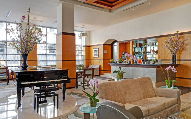 photo 2 of Hotel Giraffe by Library Hotel Collection