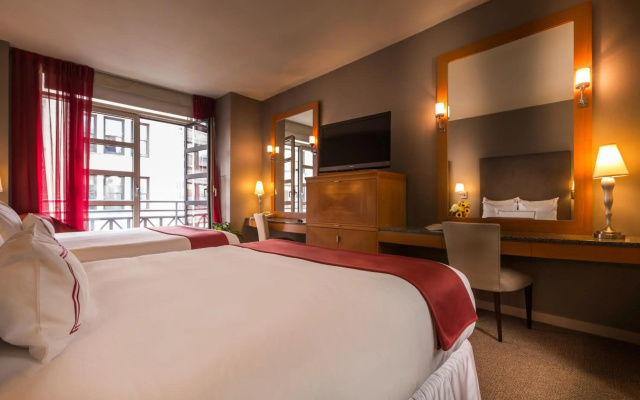 photo 5 of Hotel Giraffe by Library Hotel Collection
