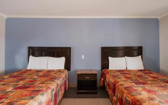 photo 4 of OYO Hotel Houston I-69 & I-610
