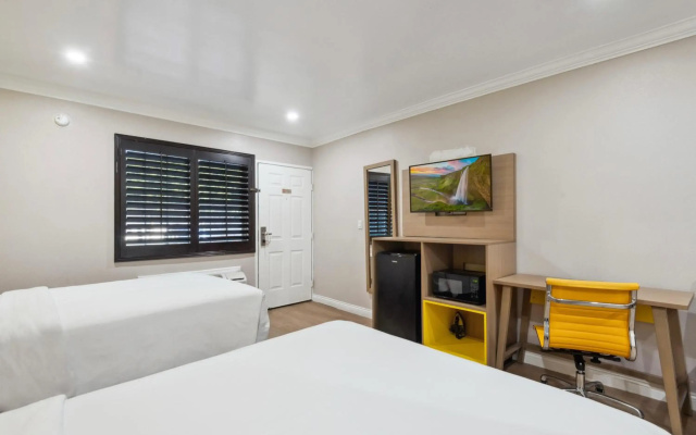 photo 2 of Hotel H-Wood