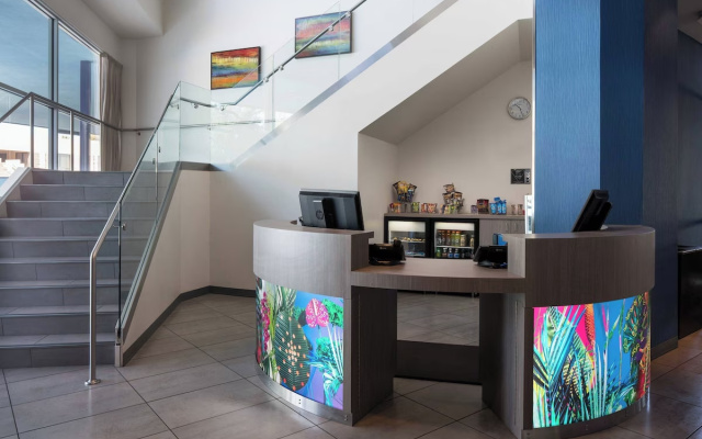 photo 2 of Aloft Scottsdale