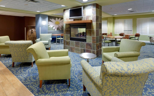photo 2 of Hotel Trilogy Albany Airport, Tapestry Collection by Hilton