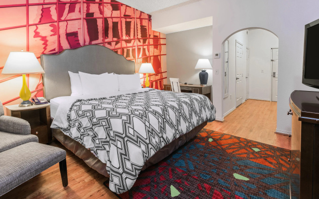 photo 3 of Hotel Vesper, Houston, a Tribute Portfolio Hotel