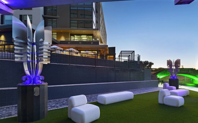 photo 4 of Hotel Indigo Irving Las Colinas by IHG