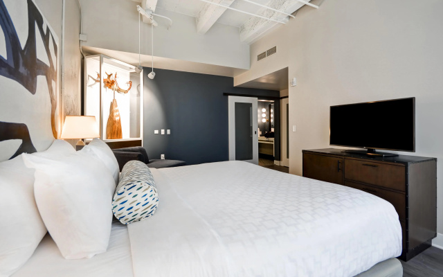 photo 4 of Hotel Indigo Kansas City - The Crossroads by IHG