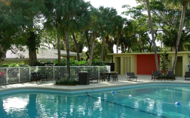 photo 4 of Miami Lakes Hotel and Golf