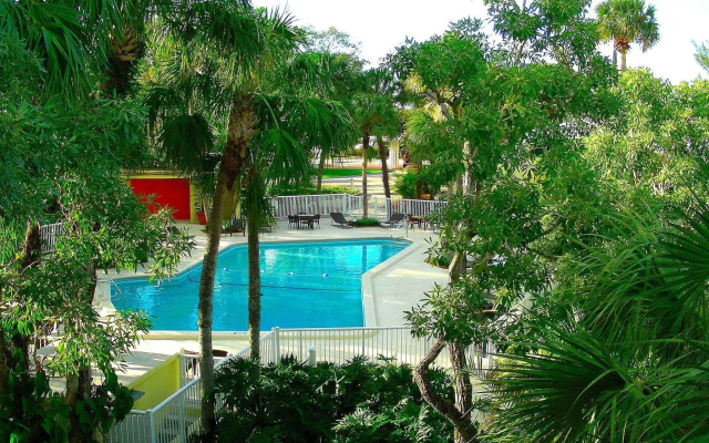 photo 5 of Miami Lakes Hotel and Golf