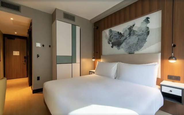 photo 3 of Hotel Indigo - NYC Downtown - Wall Street by IHG