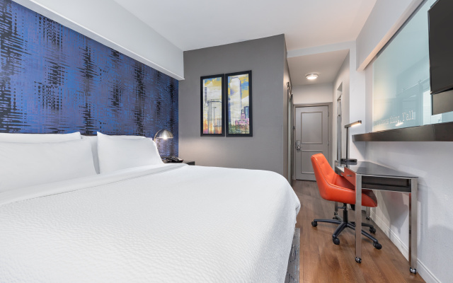 photo 5 of Holiday Inn Express Dallas Downtown by IHG