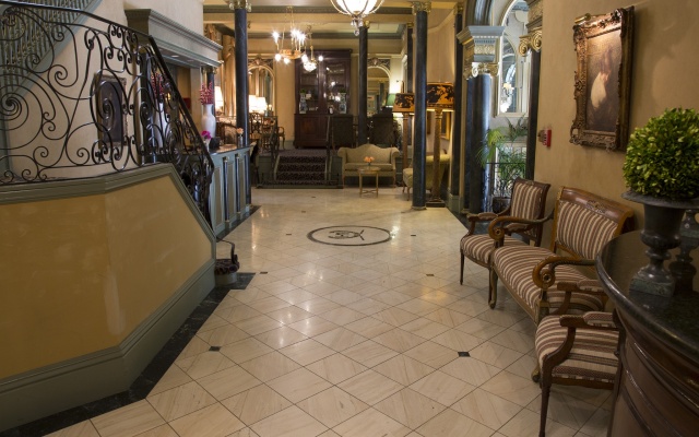 photo 2 of Hotel Majestic