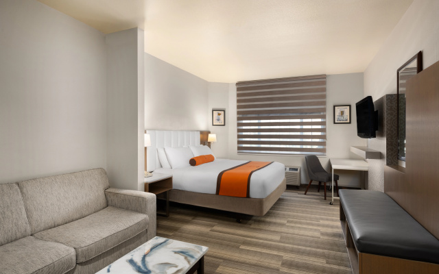 photo 4 of Hotel Marguerite, Trademark Collection by Wyndham