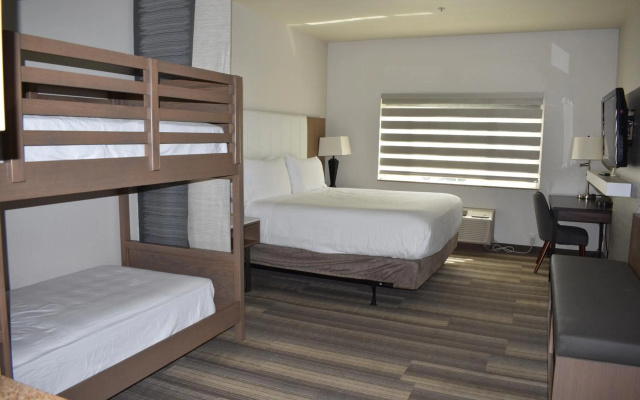 photo 5 of Hotel Marguerite, Trademark Collection by Wyndham